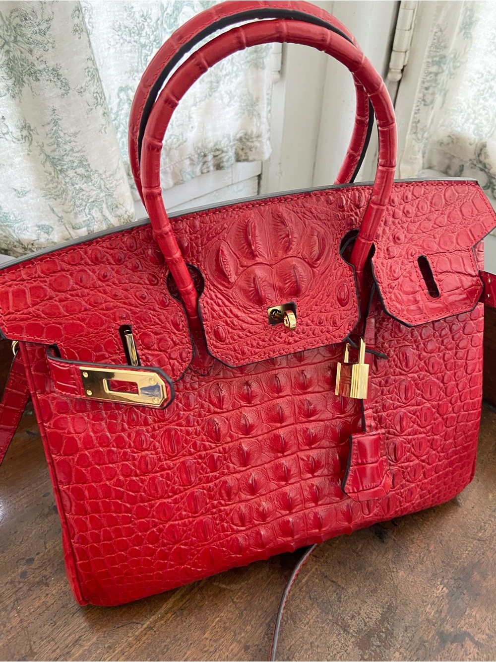 Lisa Roberts Red Croc-Embossed Structured Satchel